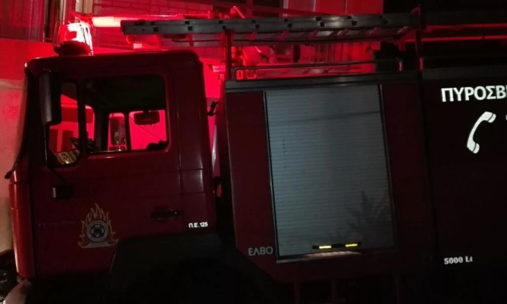 Επεισόδια με Ρομά σε Μεσογείων και Ασπρόπυργο - Φωτιές και οδοφράγματα στους δρόμους